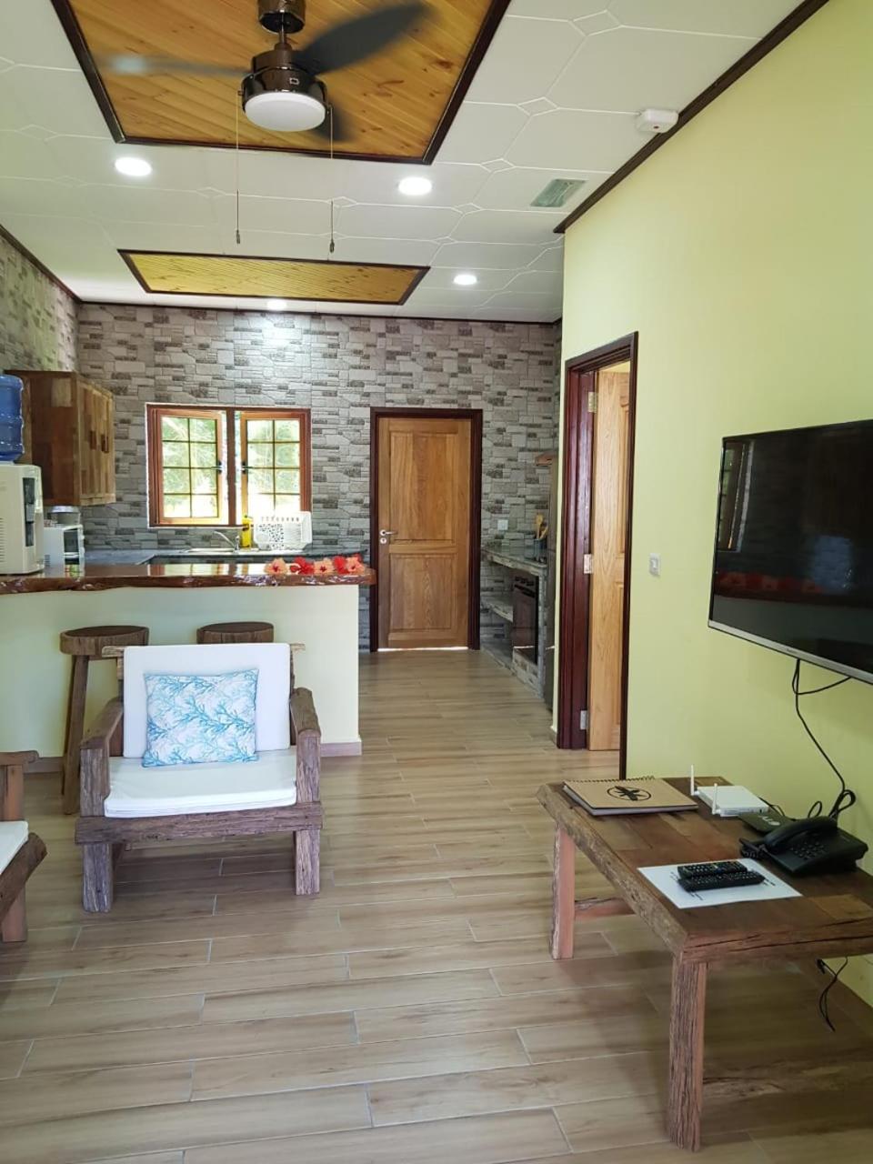 La Passe Holiday Villa Ла-Диг Экстерьер фото
